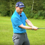 Fabian Bünker erklärt in seiner neusten Ausgabe wie man Hanglagen meistert. (Bildquelle: YouTube/Screenshot)