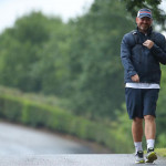 Thomas Björn bei seinem Marsch von Wentworth nach Wales. (Foto: Getty)