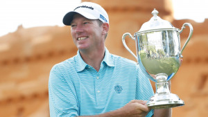 Jim Herman sichert sich den Titel bei der Wyndham Championship. (Foto: Getty)