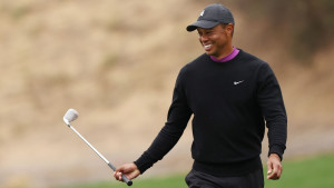 Am zweiten Tag hatte Tiger viel zu lachen. (Foto: Getty)