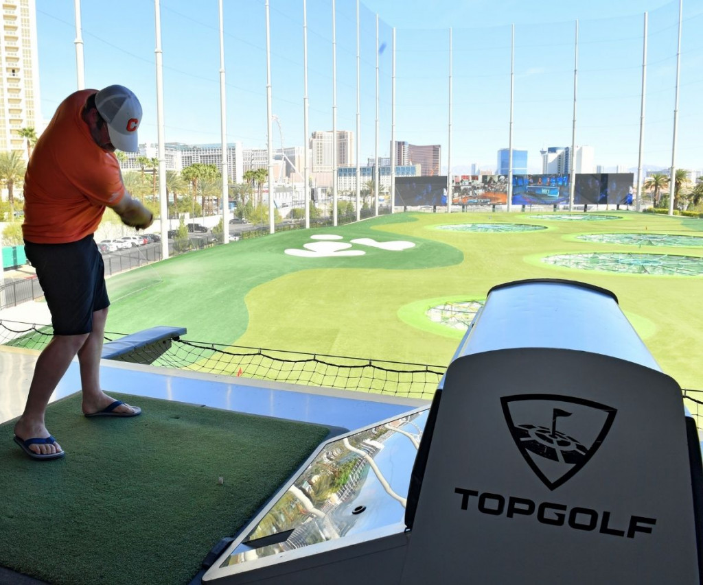 Abschlag auf der Topgolf-Anlage in Las Vegas. (Foto: Getty)