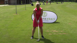 Golftraining mit Martina Eberl. (Screenshot: Youtube)