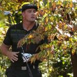 US Masters 2020: Bryson DeChambeau im Gestrüpp des Augusta National. (Foto: Getty)