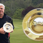 Ulrich Eckhard präsentiert den John Jacobs Award (Foto: PGA of Germany)