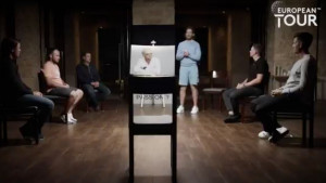 Die Selbsthilfegruppe, geleitet von Tommy Fleetwood (Foto: Twitter)