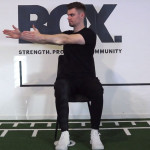 Simon Tholl, Sportwissenschaftler bei Daniel Philipp Personal Training, trainiert Deine Beweglichkeit im Lockdown. (Foto: Golf Post)