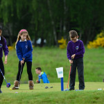 Wie hält man die Kids beim Golf auf Kurs? (Foto: Getty)