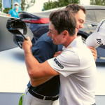 Viktor Hovland und Martin Kaymer auf dem 18. Grün des Golfclubs München Eichenried. (Foto: Getty)