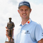 Justin Rose präsentiert den Payne Stewart Award (Foto: Twitter @excelsm)