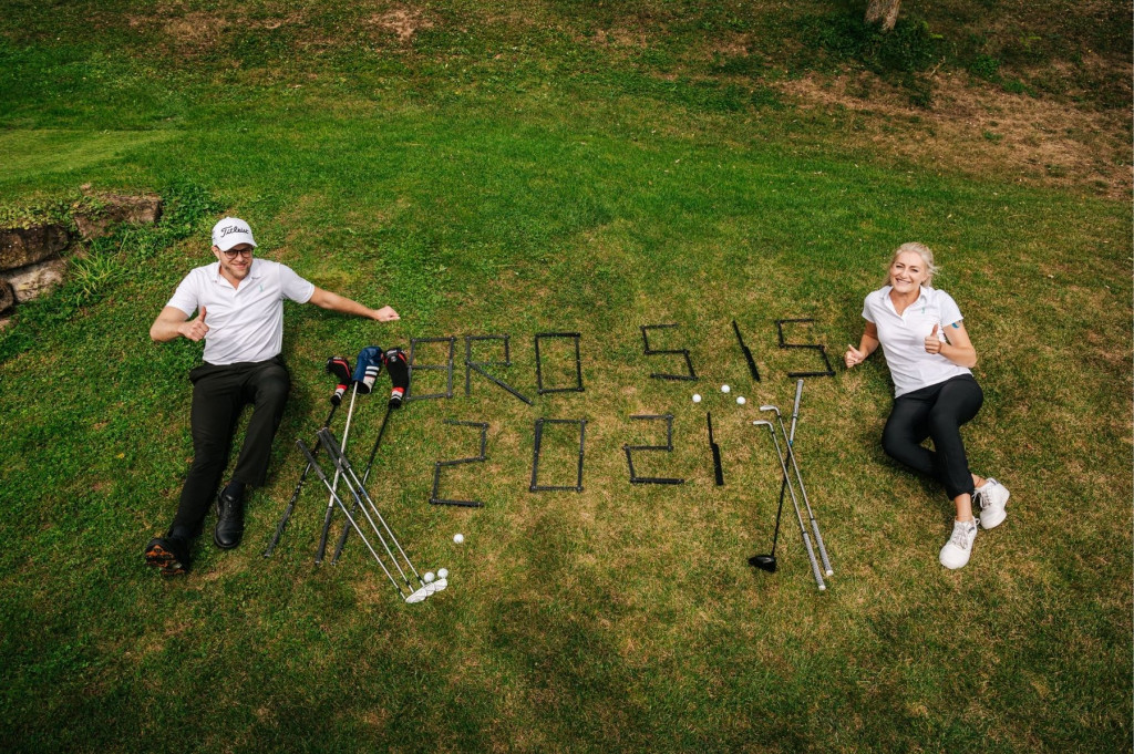 Die Gewinner des Golf Post Gewinnspiels: Victoria (li.) und Alexander Seuwen. (Foto: Tobias Kuberski)
