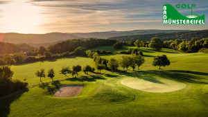 Der Golfclub Bad Münstereifel im Golfkalender 2022. (Foto: Daniel Novak)