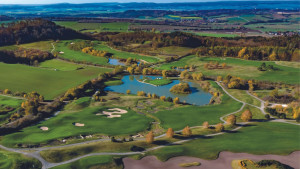 Der berühmte GC Hardenberg mit seinem Inselgrün in Form eines Keilerkopfes (Foto: GC Hardenberg)