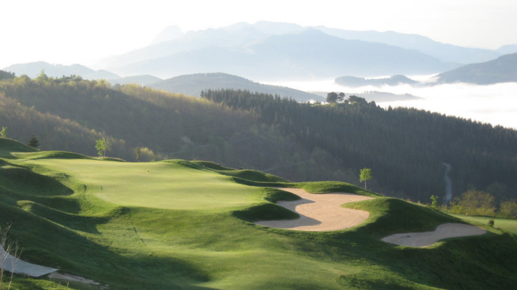 Golfreisen Eines der Reiseziele: Der Uraburu Golf Kurs von Jose Maria Olazabal (Quelle: GolfculTour/g&m travel) 