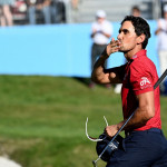 Rafa Cabrera Bello wirft den spanischen Fans nach der dritten Runde Küsschen zu. (Foto: Getty)