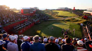 Volle Tribünen bei dem Ryder Cup 2021 in Whistling Straits. (Foto: RiderCup/Twitter)