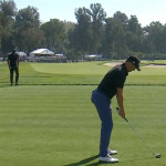 Justin Thomas wollte gerade abschlagen, als Collin Morikawa auf den Abschlag lief. (Foto: Getty)