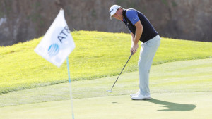 Tom Hoge führt auf der PGA Tour beim Pebble Beach ProAm. (Foto: Getty)