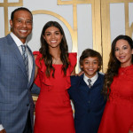 Tiger Woods mit seiner Familie bei der Aufnahme in die Hall of Fame des Golfsports. (Foto: Getty)