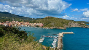 Das Hafenstädtchen Porto Ercole in Italien. (Foto: Jürgen Linnenbürger)