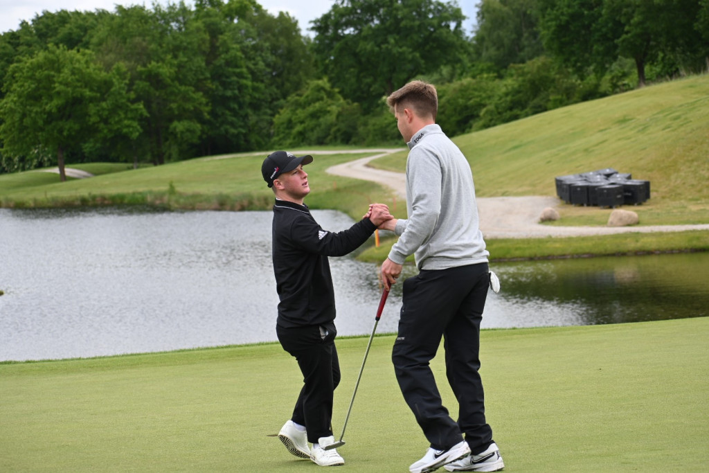 Brendan Lawlor (l.) und Kipp Popert. (Foto: DP World Tour/G4D Tour)