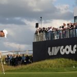 Bekam schon einmal die Siegerprämie von LIV Golf: Charl Schwartzel in London. (Foto: Getty)