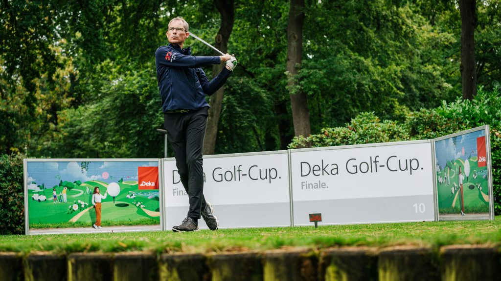 Holger Bahr, Leiter Volkswirtschaft der Deka, ist auch selbst ein guter Golfer - hier beim Deka Golf-Cup Bundesfinale - (Foto: Deka/Kuberski)