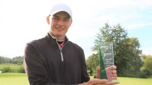 Jannik de Bruyn bei seinem ersten Sieg auf der Pro Golf Tour. (Foto: Pro Golf Tour)