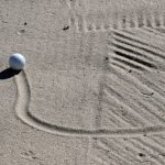 Golfregeln im Sandbunker: Was passiert, wenn sich dort zwei Bälle treffen? (Foto: Getty)