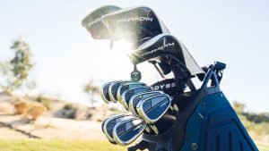 Die neue Callaway Paradym Serie mit Eisen, Hybriden, Hölzern und Drivern. (Foto: Callaway)