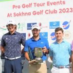 Antoine Pouguet, Cédric Gugler, Andoni Etchenqiue, Timo Vahlenkamp und Tom Santa (v. l.) bei der Siegerehrung. EINBAY Red Sea Open 2023 (Foto: ProGolfTour)