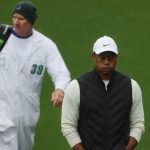 Ein sichtbar angeschlagener Tiger Woods quält sich über den Golfplatz beim Kampf um den Cut. Wird das zum Dauerzustand? (Foto: Getty)