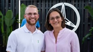 Karolin Lampert und Jonas von Golf Post bei dem Finale der MercedesTrophy Deutschland. (Foto: Golf Post)