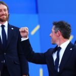 Rory McIlroy und Tommy Fleetwood bei der Opening Ceremony des Ryder Cup 2023. (Foto: Getty)