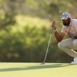 Mit Blumenprint auf der Cap: Sahith Theegala in Kapalua. (Foto: Getty)