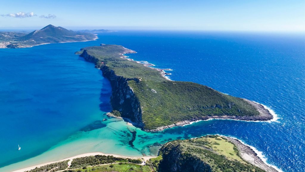 Auf der Insel ist ein Meeresblick nahezu garantiert (Foto: Azalea Image Library)
