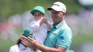 Für Sepp Straka steht Familie an erster Stelle. Hier mit seinem Sohn Leo. (Foto: Getty)