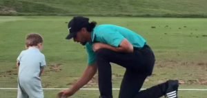 Marco Penge trainiert mit Sohn Enzo bei Abu Dhabi HSBC Championship - (@DPWorldTour)