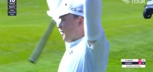 Spektakulärer letzter Schlag bei der AfrAsia Bank Mauritius Open - (@DPWorldTour)