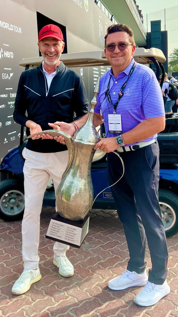 Eine gewichtige Trophäe (Foto: Jürgen Linnenbürger)