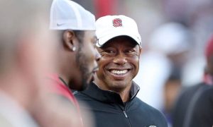 Tiger Woods gratuliert dem Team USA zum Presidents Cup. (Foto: Getty)